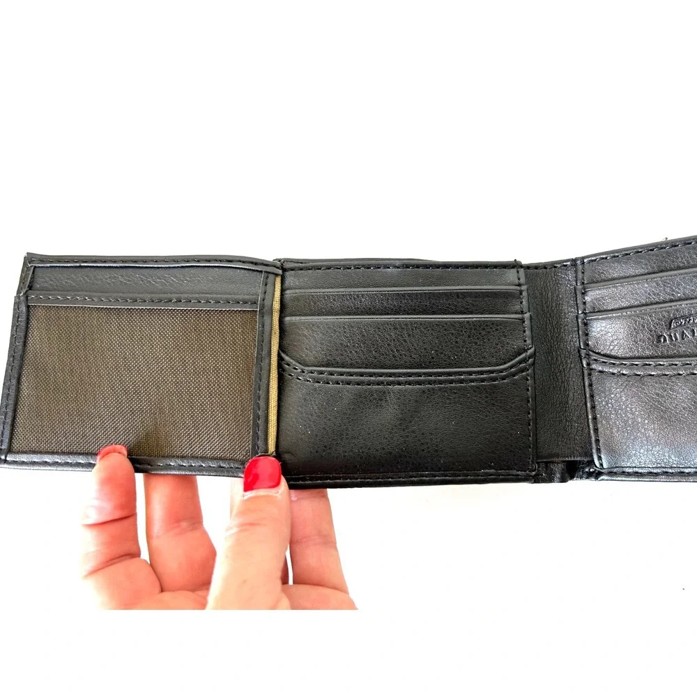 New Levi's Men's Black Leather Bifold Wallet RFID Blocking ID Window Pocket Book